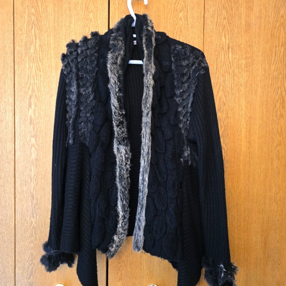 Black Rabbit Fur Trimmed Women's Sweater, EUC 1X